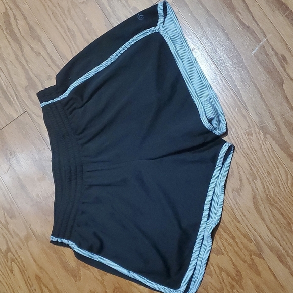 Shorts - Picture 1 of 2